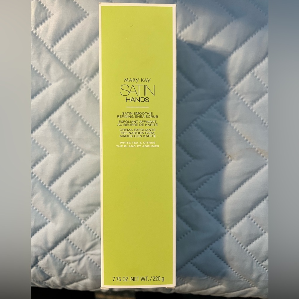 Satin Hands-Satin Smoothie Refining Shea Scrub Mary Kay NEW